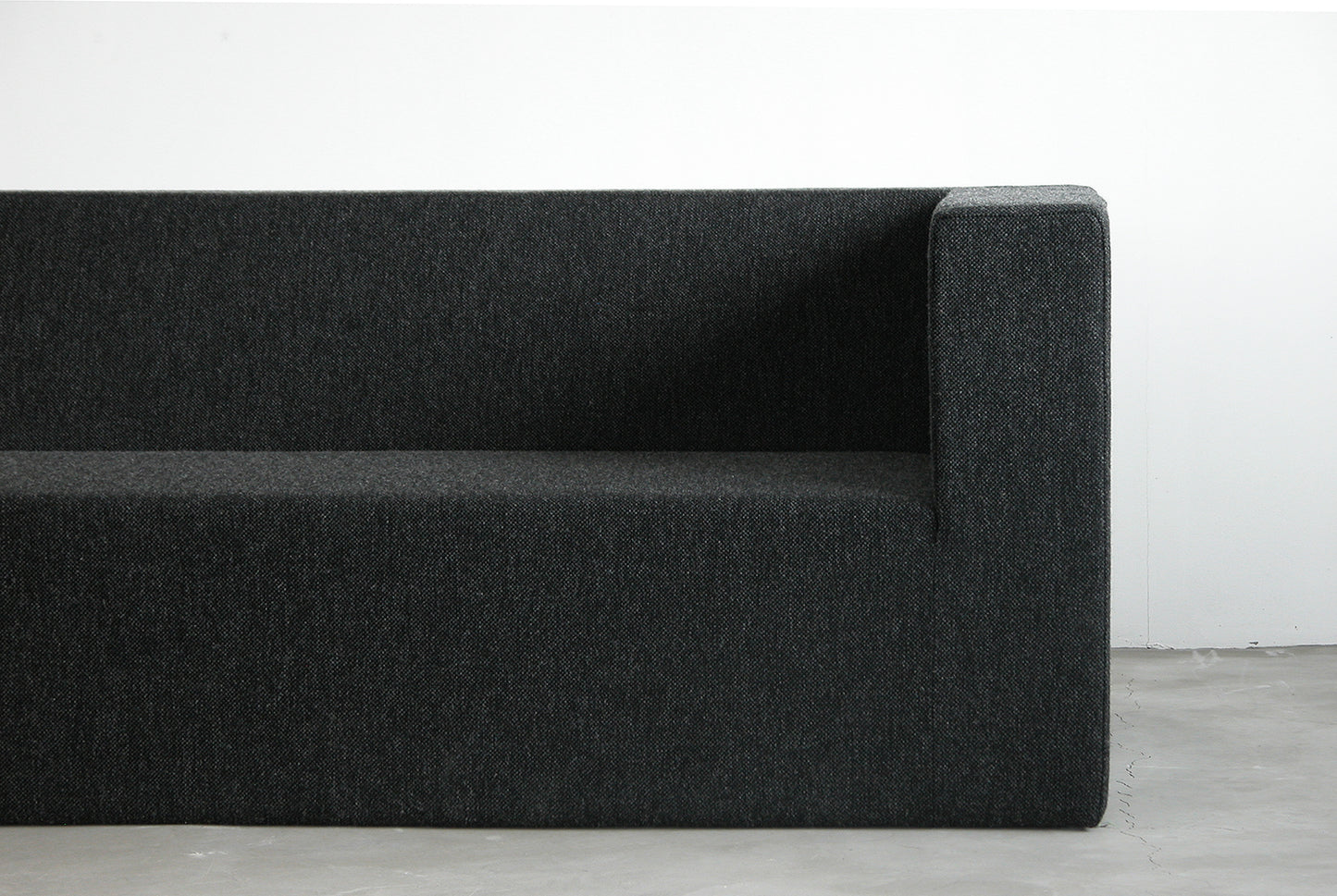 DIRTWALL SOFA 2 SEATER