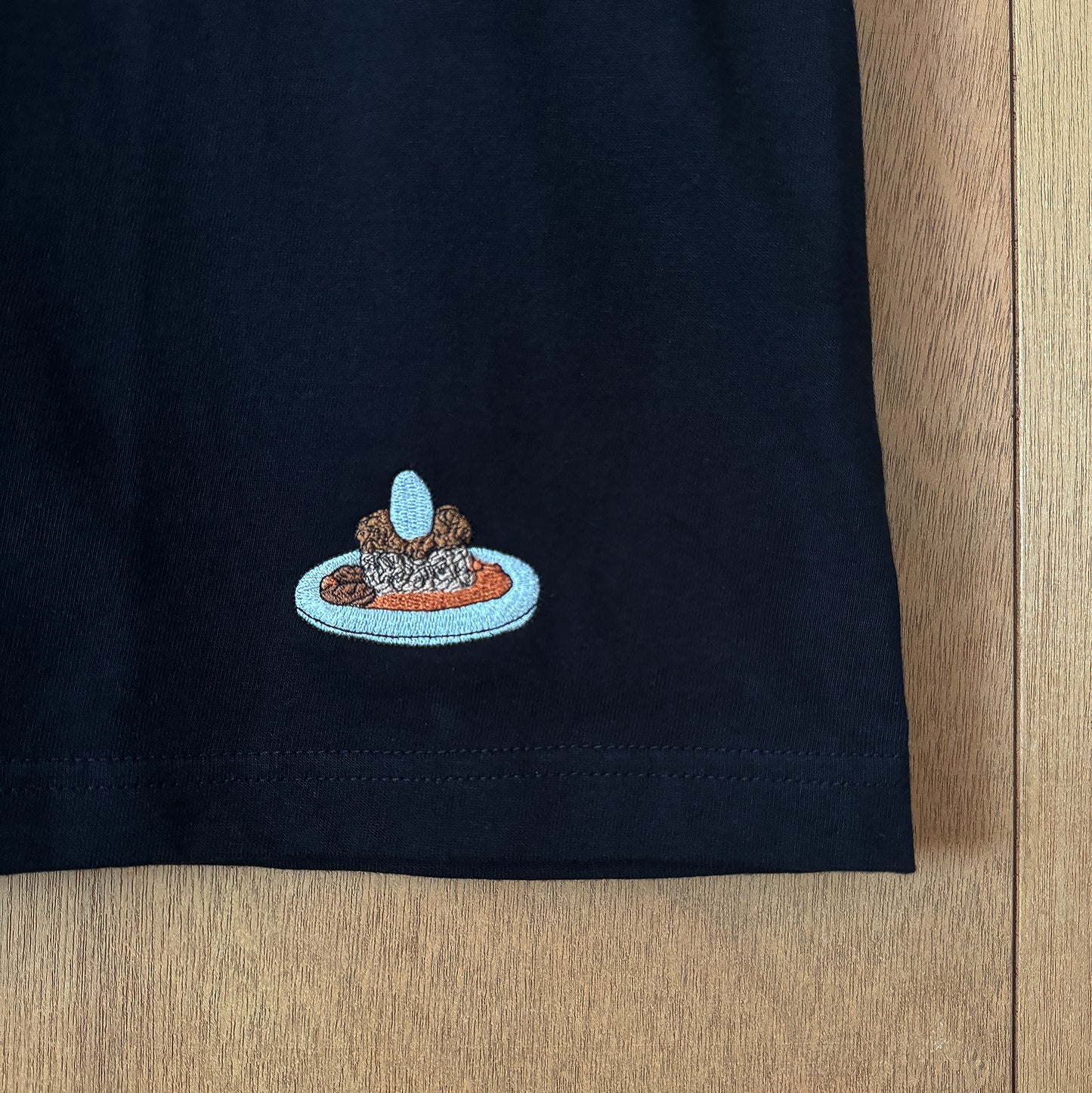 SONGBIRD COFFEE STAFF T PRINT TYPE / CURRY(BLACK)