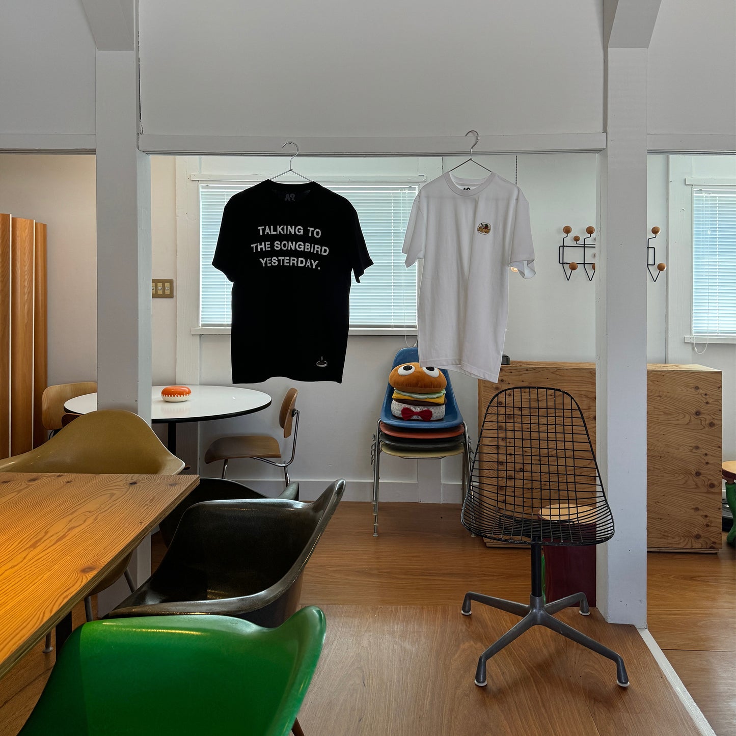 SONGBIRD COFFEE STAFF T / CURRY