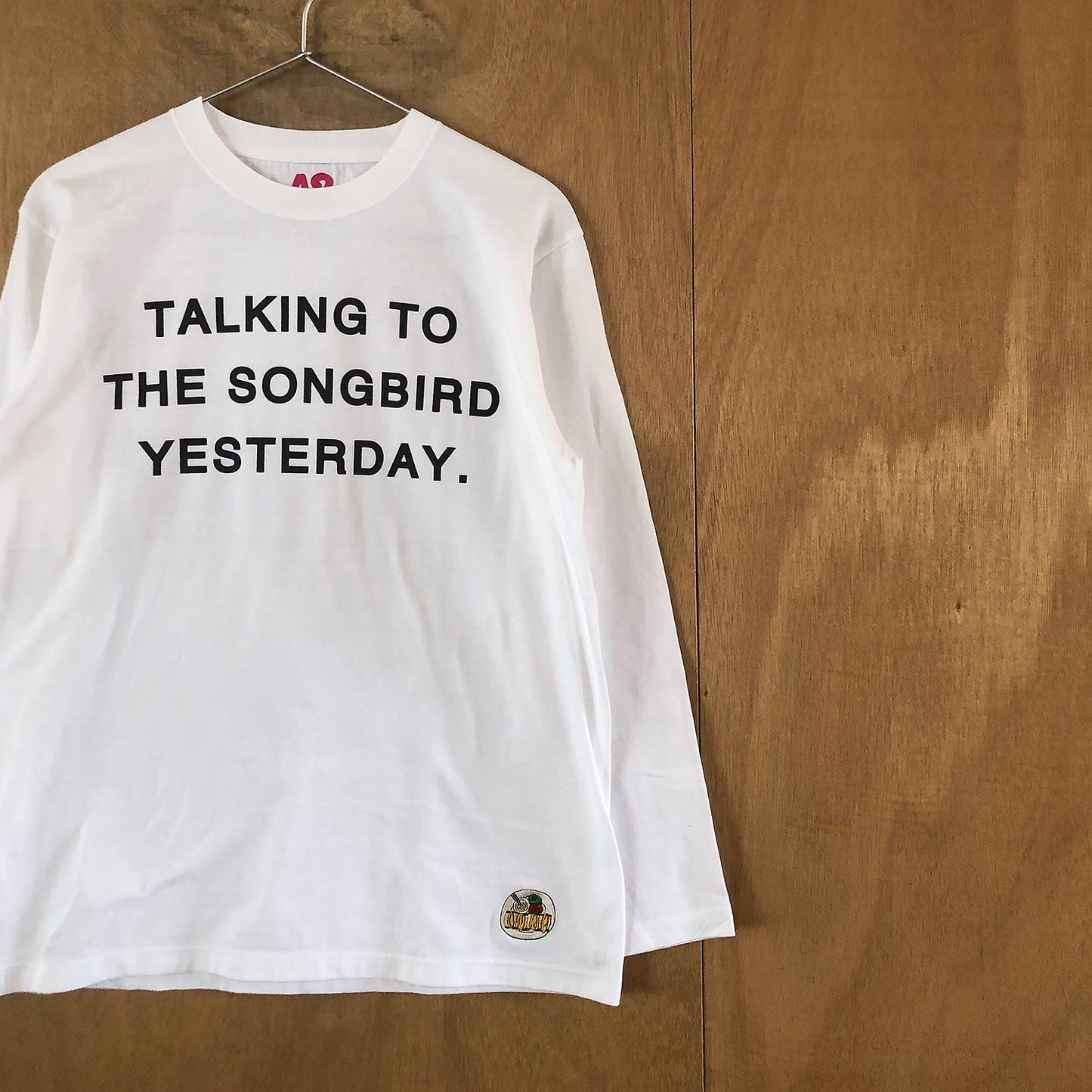 SONGBIRD COFFEE STAFF T PRINT TYPE /SAND