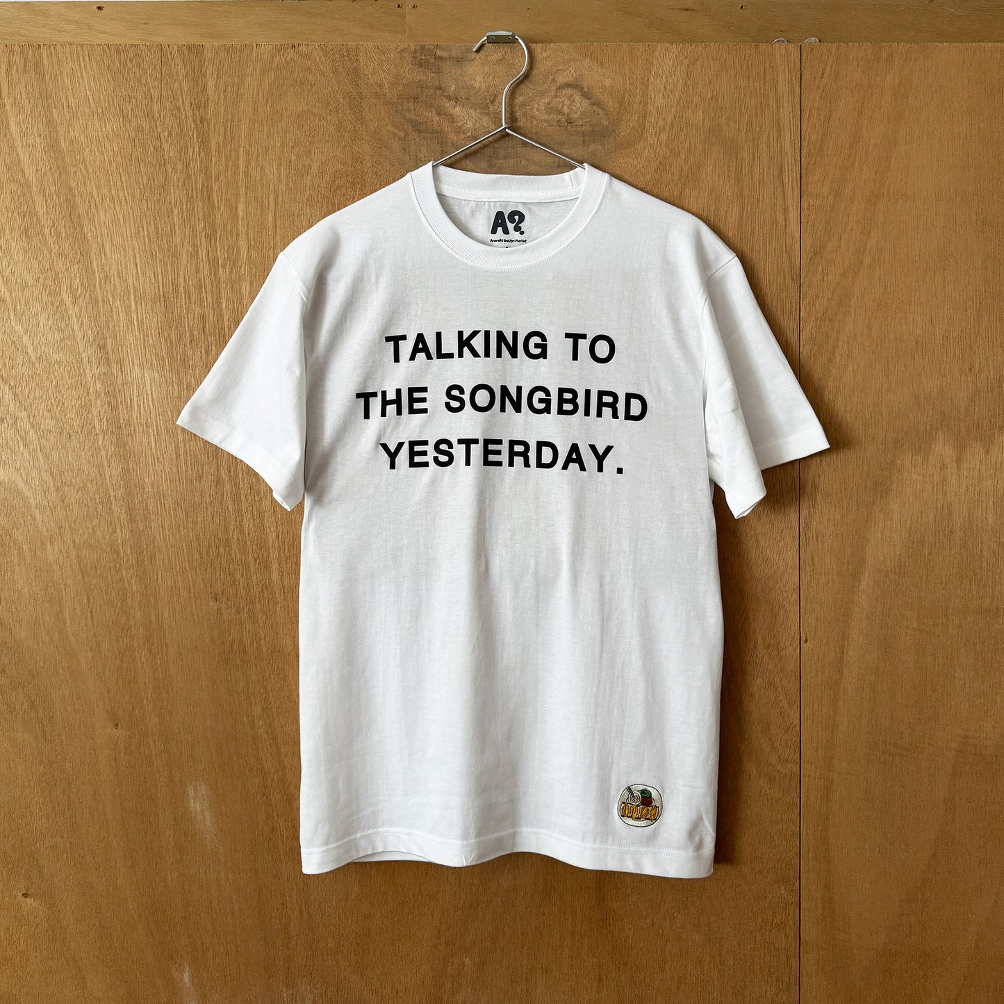 SONGBIRD COFFEE STAFF T PRINT TYPE / SAND(WHITE)