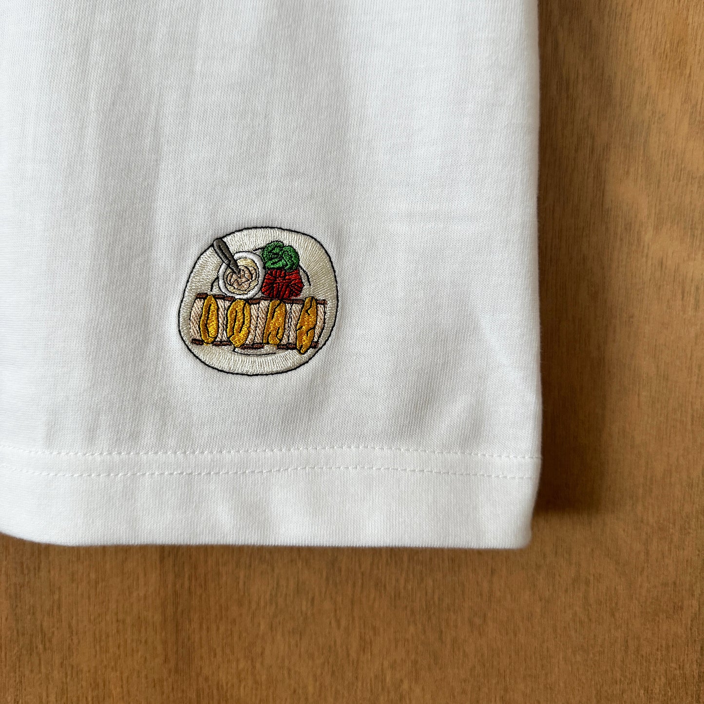 SONGBIRD COFFEE STAFF T PRINT TYPE / SAND(WHITE)