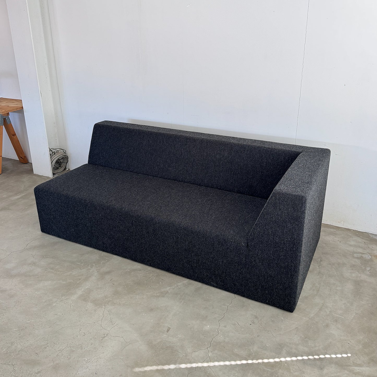 【OUTLET】DIRTWALL SOFA 3 SEATER STORE DISPLAY